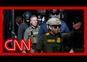 Border Patrol commander defends himself to Chicago judge