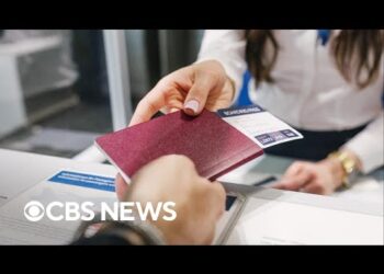 U.S. plans to require foreign tourists from dozens of countries to disclose social media history