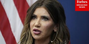 US Pauses Immigration Applications From 19 Countries On Trump’s Travel Ban List